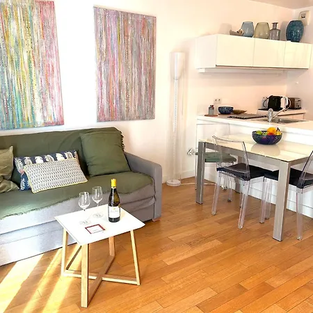 Grenelle Apartment *